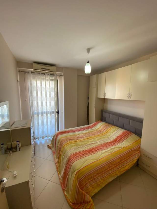 Tirane, shitet apartament 2+1+BLK Kati 7, 98 m² 89.000 Euro (9, Piazza Scanderbeg, Cham Market, Njësia Bashkia)