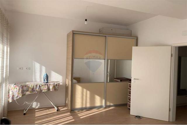 Tirane, shitet apartament 2+1+BLK 100 m² 116.000 Euro (ali demi)