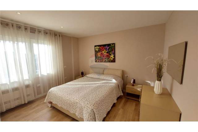 Tirane, jepet me qera apartament 2+1+BLK Kati 4, 800 Euro