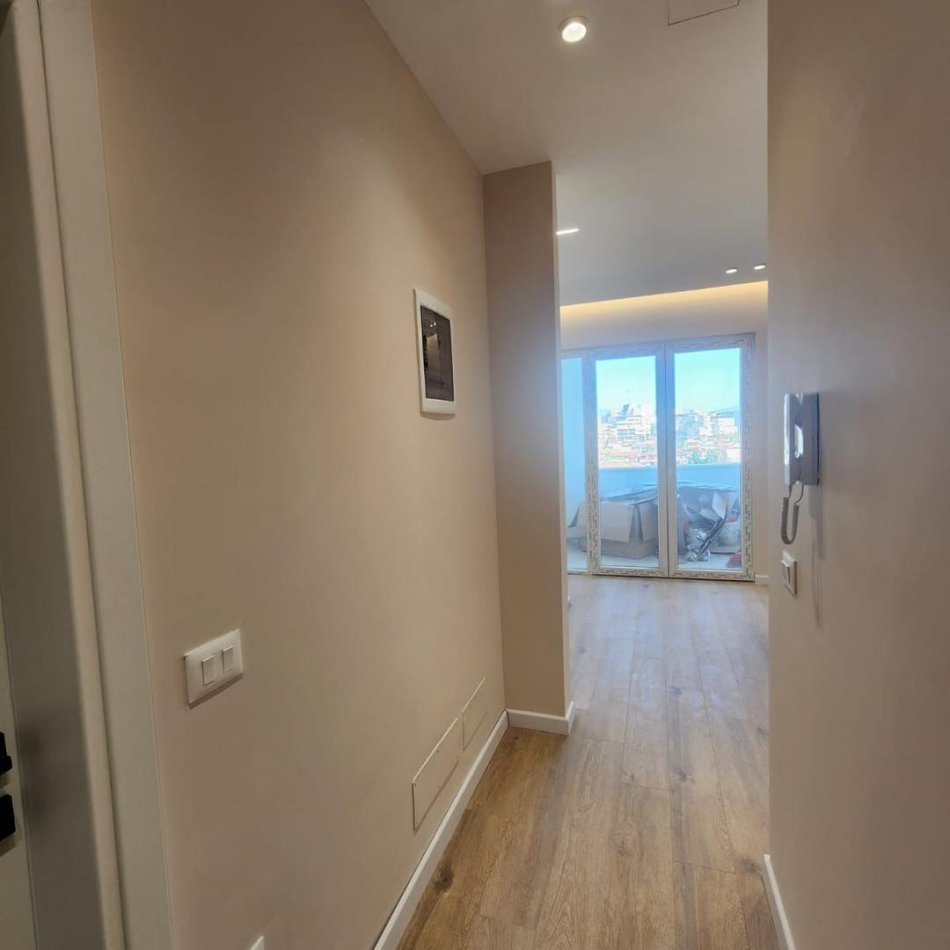 Tirane, jepet me qera apartament 1+1+Ballkon Kati 7, 65 m² 450 € (River Residence-Orion Construction)