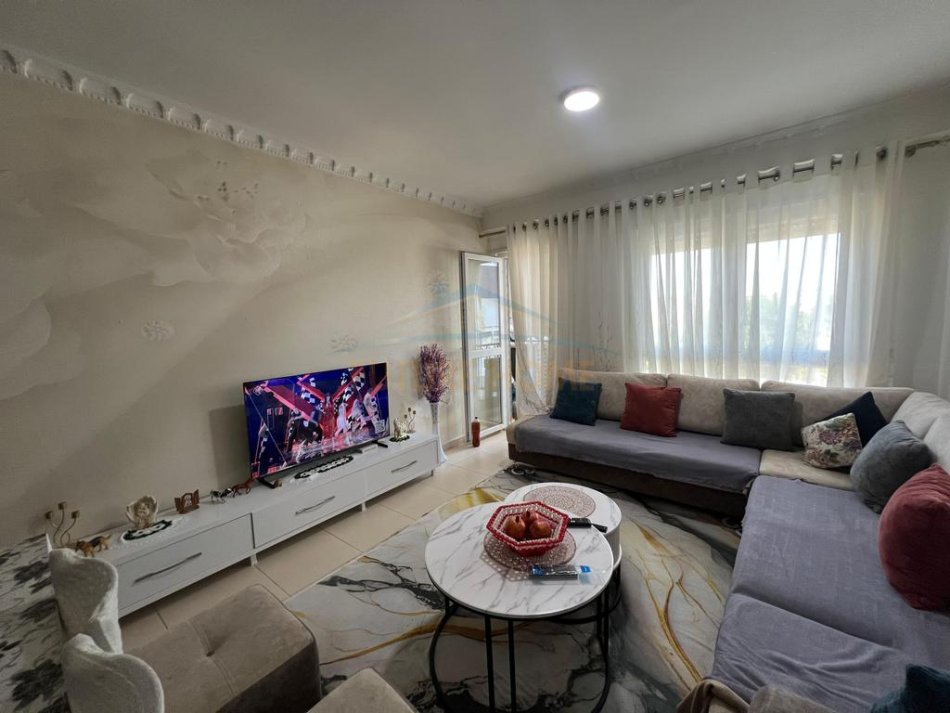 0683487469  Tirane, shitet apartament 2+1+Ballkon Kati 2, 96 m² 155.000 € (Rruga 5 Maji)