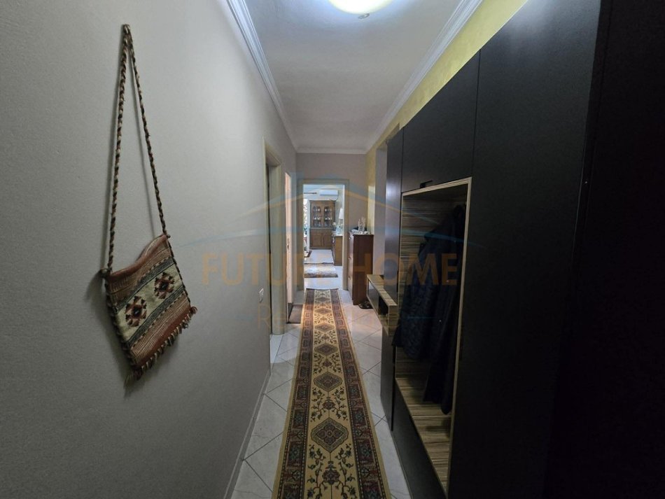 Tirane, shitet apartament 2+1+Aneks+Ballkon Kati 8, 104 m² 160.000 € (ASTIR)