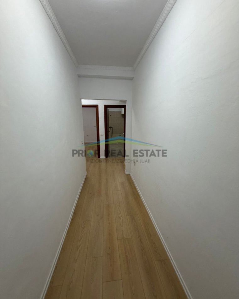 Tirane, shitet apartament 1+1 Kati 3, 69 m² 91.000 € Fresk ,Rruga Muhamet Deliu