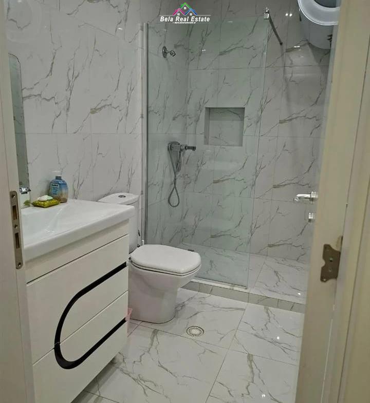 Tirane, jepet me qera apartament 2+1 Kati 3, 100 m² 430 € (Rruga Muhamet Deliu)