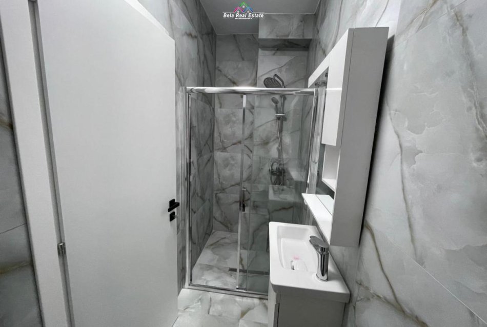 Tirane, jepet me qera apartament 1+1 Kati 4, 60 m² 570 € (Tregu Elektrik)