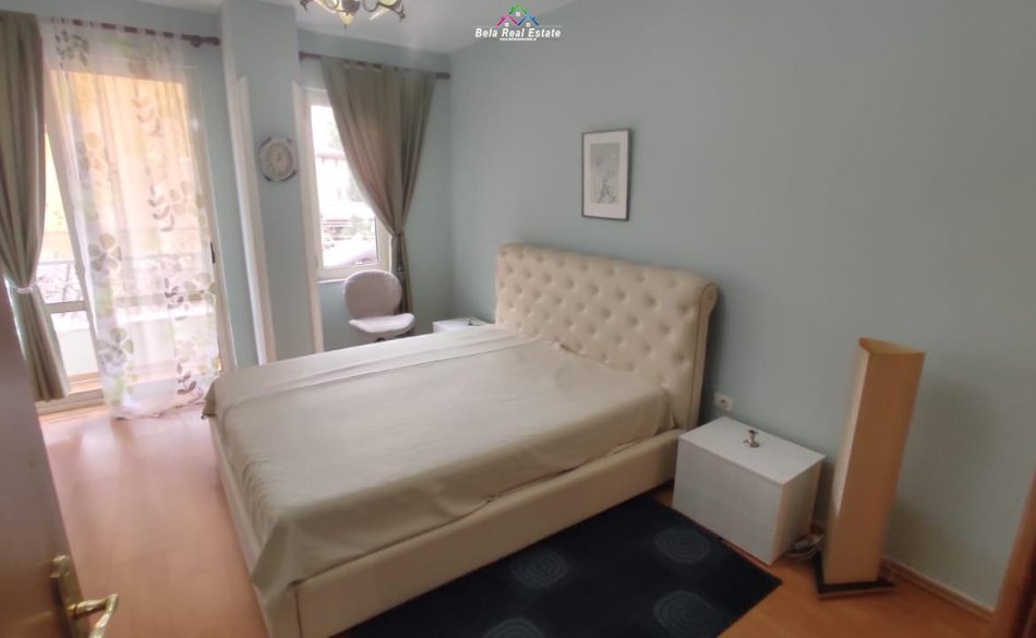 Tirane, jepet me qera apartament 2+1+Ballkon Kati 2, 100 m² 600 € (rapo herkali)