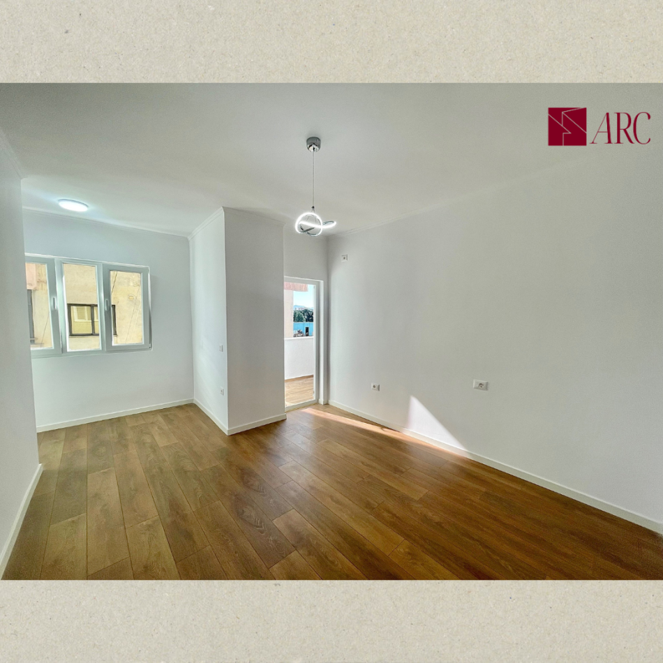 Tirane, shitet apartament 2+1+Ballkon Kati 4, 81 m² 185.000 € (Rruga e Dibres, Medreseja, Tirane)