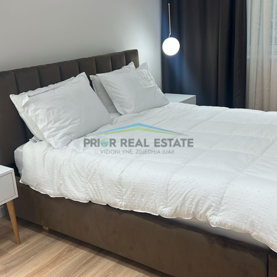 Tirane, jepet me qera apartament 2+1 Kati 3, 94 m² 1000 € (Qender)