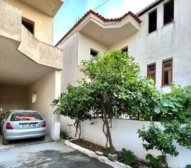 Tirane, shes Vile 3+1+BLK Kati 2, 236 m² 210.000 Euro (Rr. Jordan Misja (Blv. i Ri))