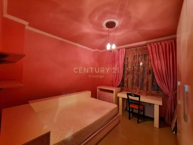 Tirane, jepet me qera apartament 2+1+BLK 101 m² 470 Euro (vilat gjermane)