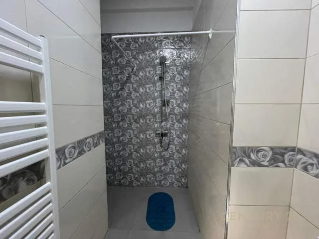 Tirane, jepet me qera apartament 2+1 100 m² 850 Euro (rruga e kosovareve)