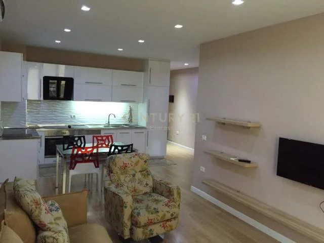 Tirane, shitet apartament 1+1+BLK Kati 3, 60 m² 155.000 Euro (kopshti zologjik)