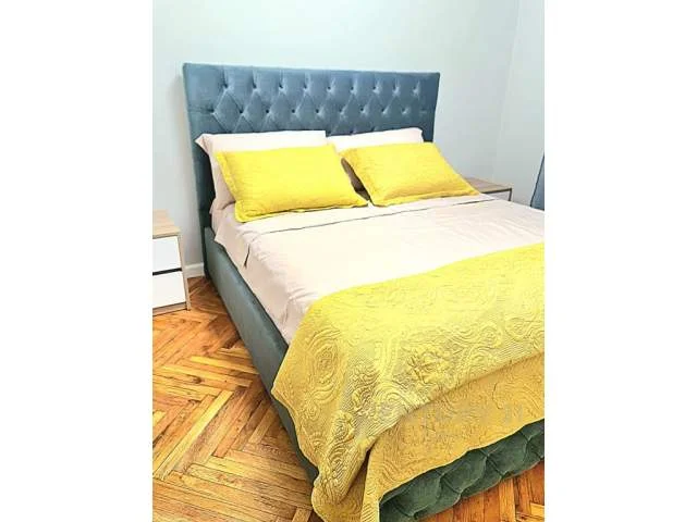 Tirane, jepet me qera apartament 80 m² 650 Euro (myslym shyre)