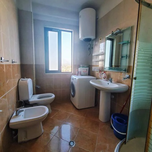 Tirane, jepet me qera apartament 1+1+A+BLK Kati 4, 69 m² 450 Euro (Kodra Diellit)