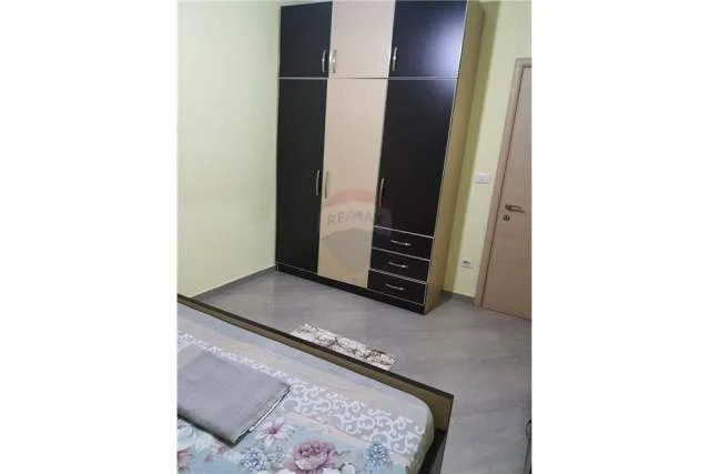 Tirane, jepet me qera apartament 1+1 Kati 6, 64 m² 400 Euro (Astir)