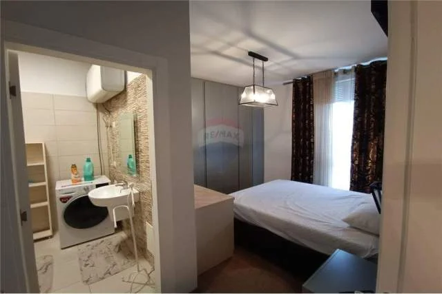 Tirane, jepet me qera apartament 2+1+BLK Kati 4, 85 m² 800 Euro (Rr.Frederik Shiroka)