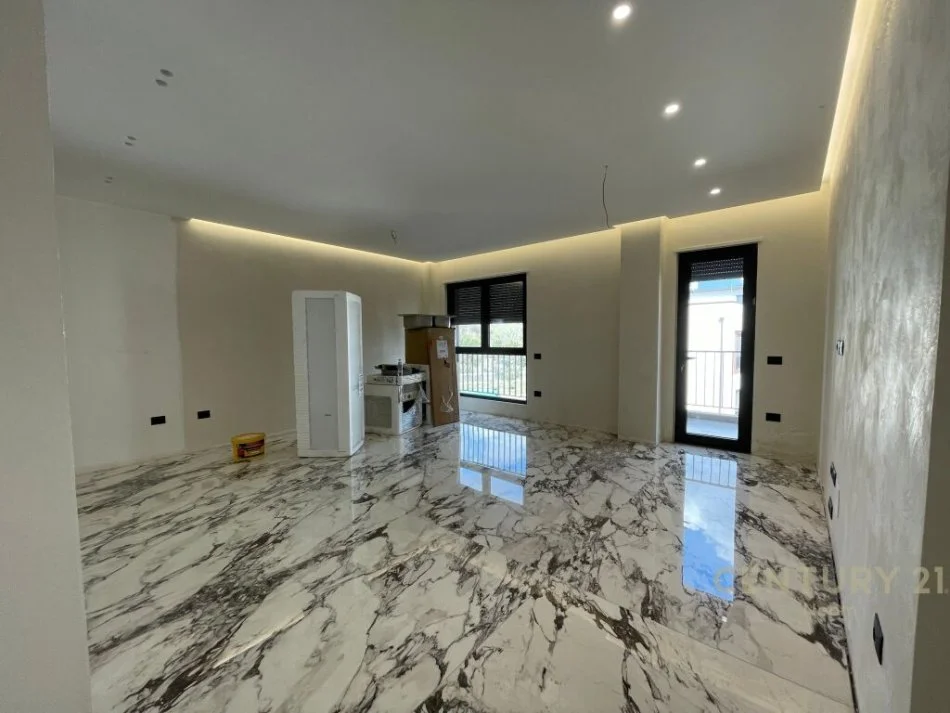 JEPET ME QIRA APARTAMENT 2+1+PARKIM NE LIQEN TE THATE!