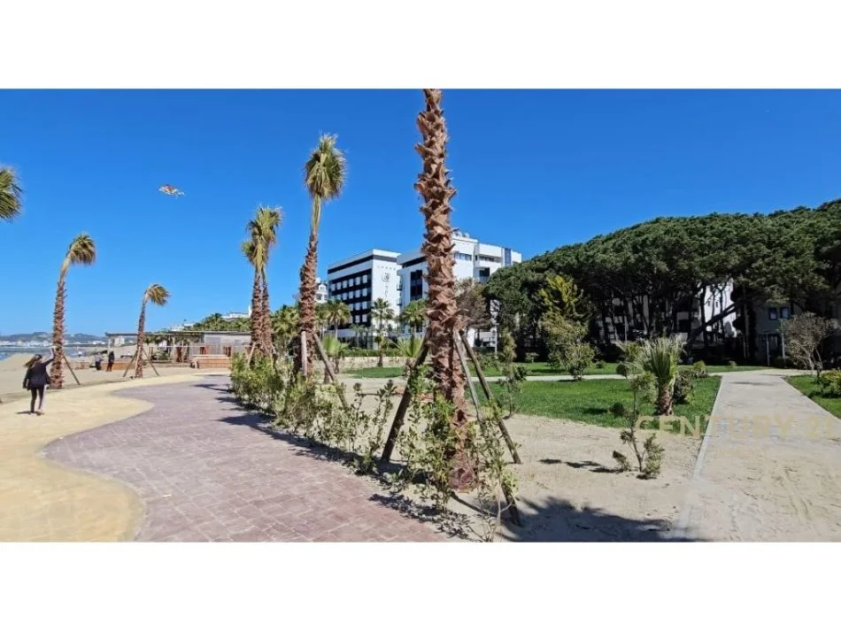 SHITET EKSKLUZIVE STUDIO ME PAMJE BALLORE NE DET, GOLEM