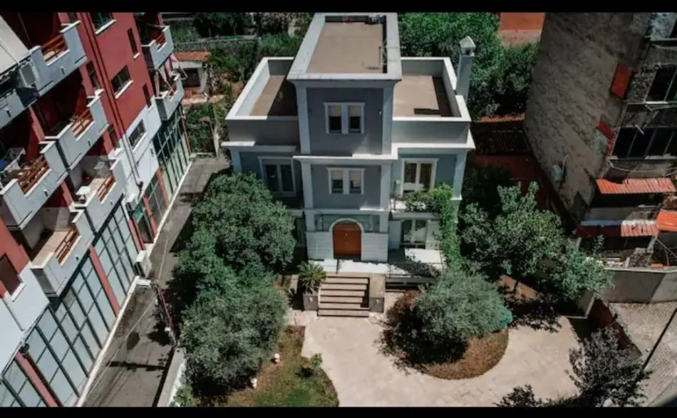 Shkoder, jepet me qera Vile 5+1, Kati 3, 728 m² 2,000 € (Rruga Nuri Bushati)