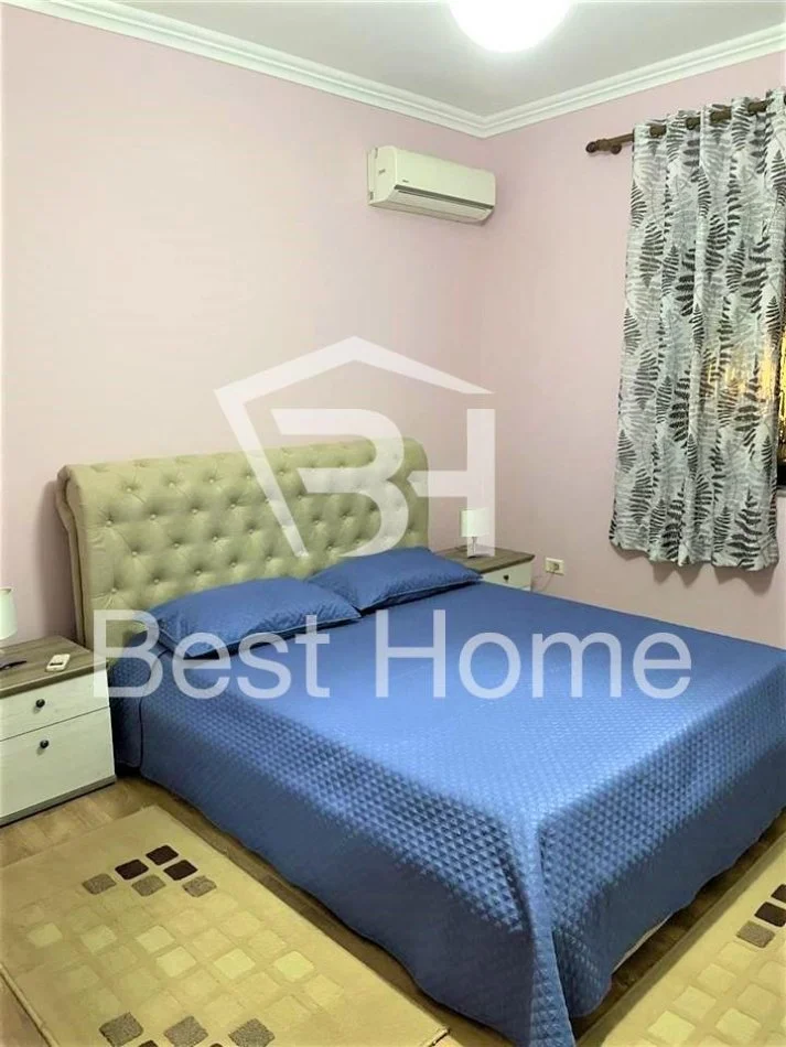 Tirane, jepet me qera apartament 2+1+Ballkon, Kati 1, 100 m² 550 € (Rruga Ferit Xhajko)