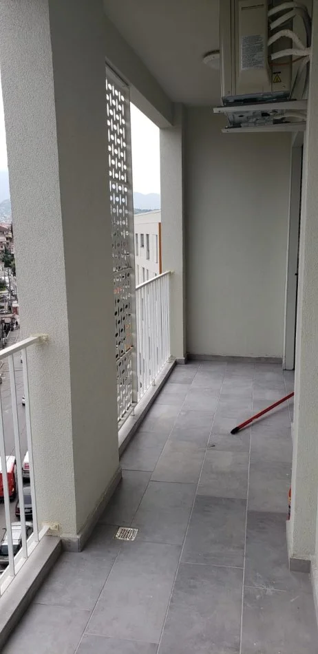 Tirane, jepet me qera apartament 1+1+Ballkon, Kati 5, 65 m² 450 € (Kompleksi ASL 2)