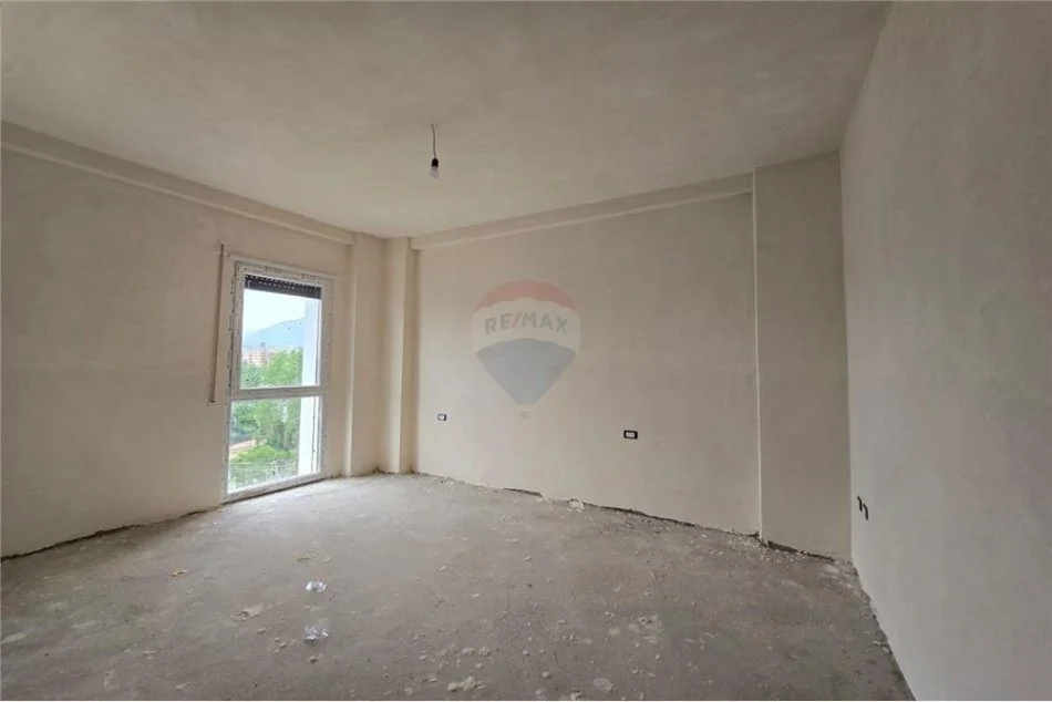 Tirane, shitet apartament 2+1 Kati 5, 118 m² 154,200 € (Bulevardi i ri - Treni)