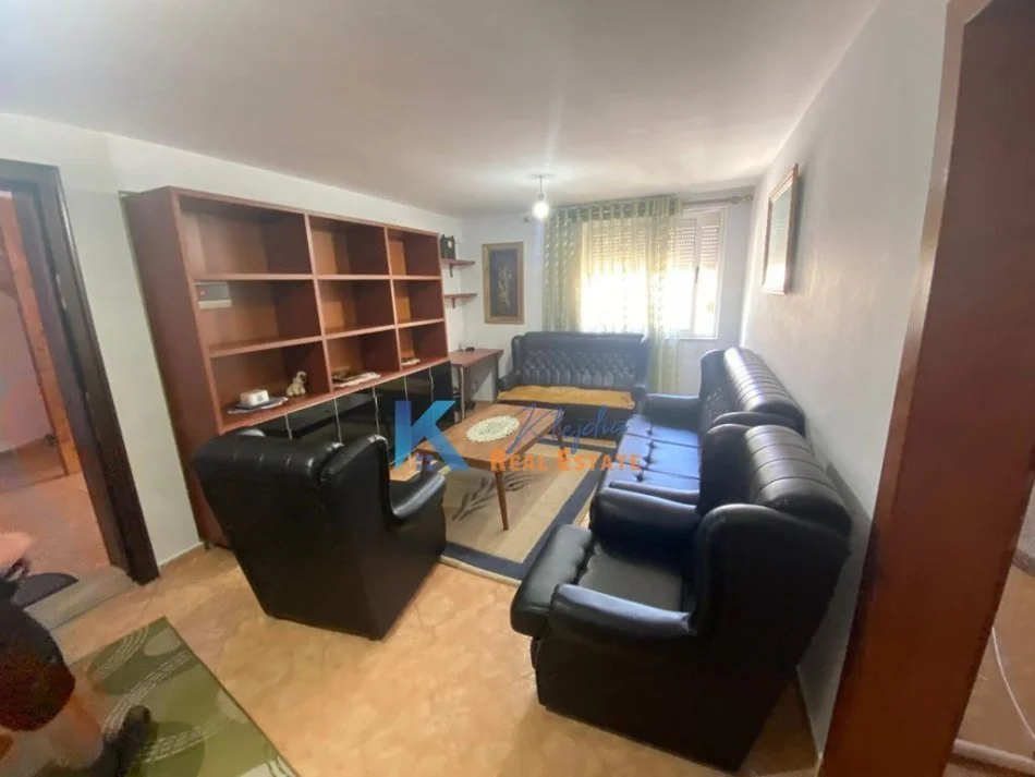 Tirane, jepet me qera apartament 3+1+Aneks+Ballkon Kati 6, 110 m² (Bulevardi Zhan D'Ark, afer Ish-ATSH)