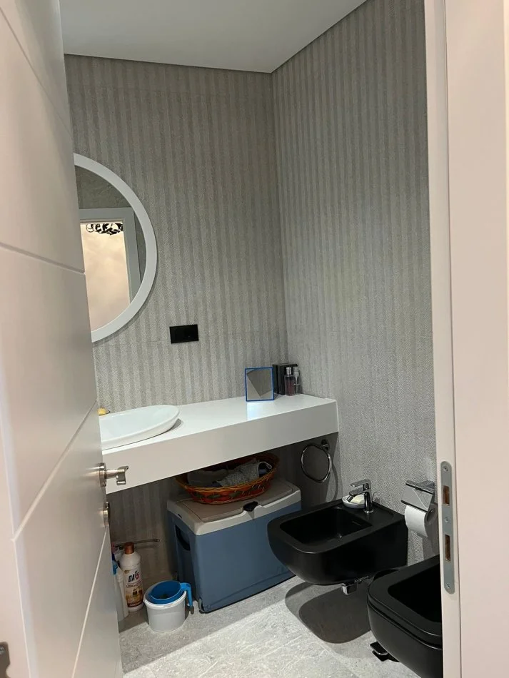 Tirane, jepet me qera apartament 2+1 Kati 8, 90 m² 1,200 € 