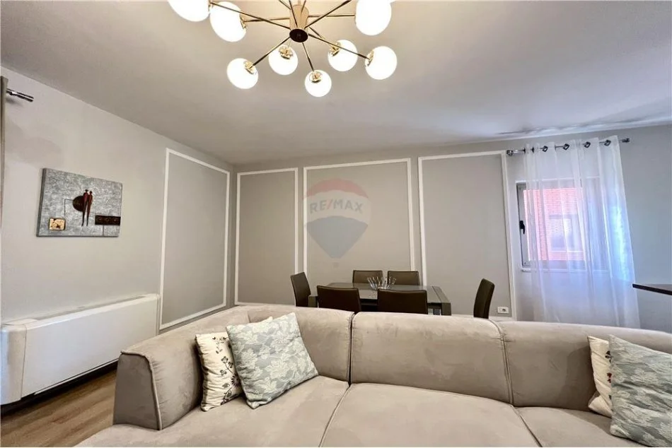 Tirane, jepet me qera apartament 2+1 Kati 6, 116 m² 1.100 € (Kompleksi Delijorgji)