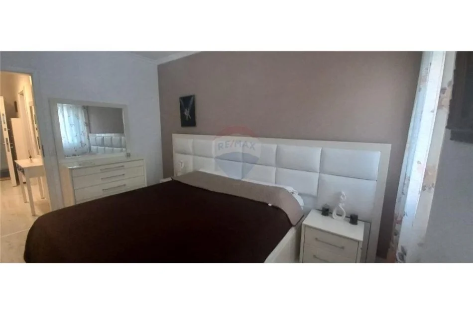 Tirane, jepet me qera apartament 1+1 Kati 3, 63 m² 500 € (21-Dhjetori - Frosina Plaku)