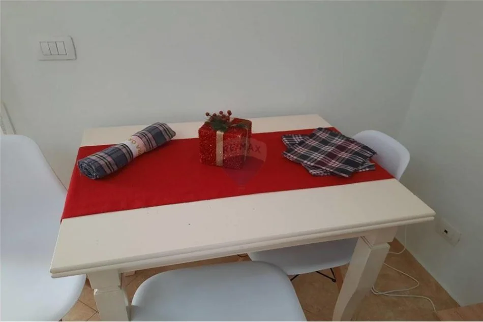 Tirane, jepet me qera apartament 2+1 Kati 7, 88 m² 450 € (Don Bosko)