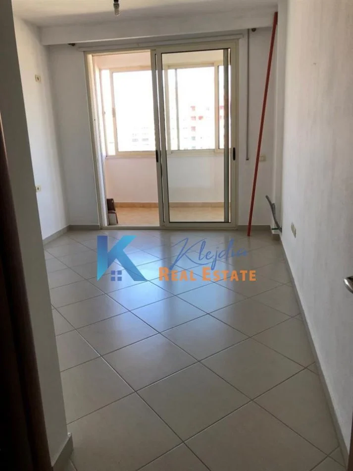 Tirane, shitet apartament 2+1 Kati 5, 116 m² 155.000 € (Astir, afer Ozone)