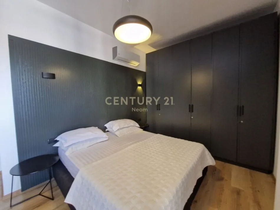 Tirane, shitet apartament 2+1 Kati 4, 98 m² 