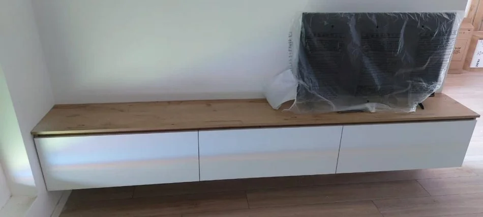 Tirane, jepet me qera apartament 2+1 , 87 m² 420 € (Ali Demi)