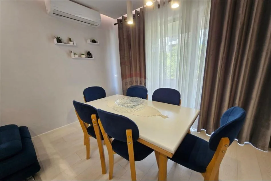 Tirane, shitet apartament 2+1 Kati 2, 104 m² 190.000 € (Rruga e Dibres)