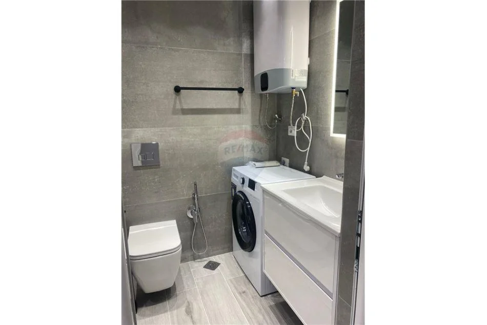 Tirane, jepet me qera apartament 1+1 Kati 6, 60 m² 450 € (Don Bosko)