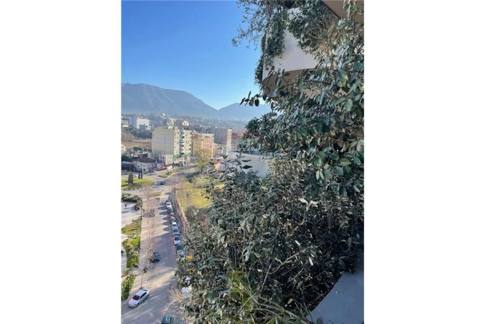 Tirane, shitet apartament 3+1 Kati 8, 266 m² 1.000.000 € (Rruga e Elbasanit)