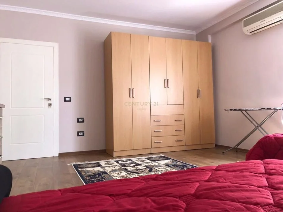 Tirane, shitet apartament 2+1 Kati 5, 125 m² 150.000 € 