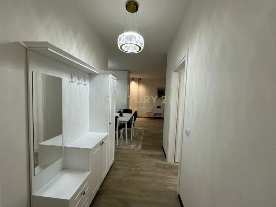 Tirane, shitet apartament 2+1 Kati 2, 110 m² 
