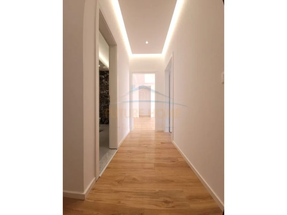 Tirane, shitet apartament 2+1 , 95 m² 210.000 € (Zogu i Zi) 	 AREA41040