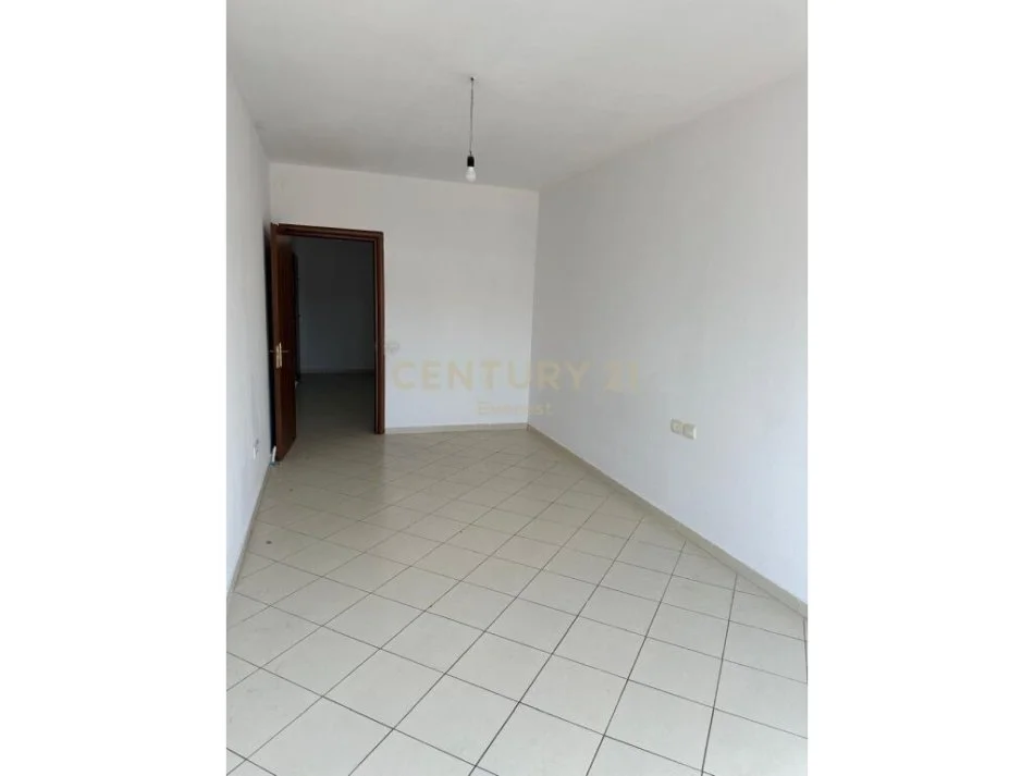 Tirane, jepet me qera apartament 2+1 Kati 5, 95 m² 135.000 € (don bosko)