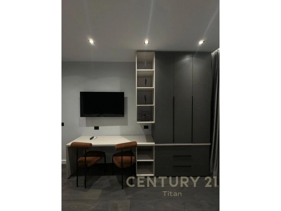 Tirane, shitet apartament 1+1 Kati 2, 47 m² 178.000 € (BLLOK)