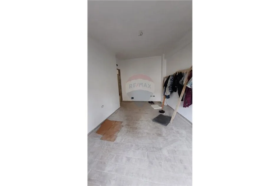 Tirane, shitet apartament 1+1 Kati 1, 75 m² 179.000 € (Mihal Grameno - Pazari i Ri - Ura e Tabakëve)