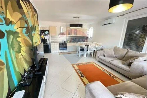 Tirane, jepet me qera apartament 1+1 Kati 3, 85 m² 500 € (Rruga Ali Spahia - Rruga e Dibrës - Shkolla e Kuqe)