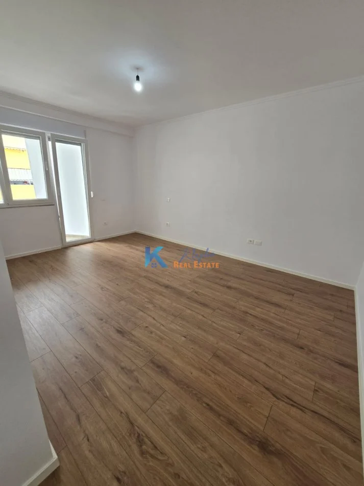 Tirane, shitet apartament 2+1 Kati 7, 96 m² 210.000 € (Rruga e Kavajes, qendra Condor)