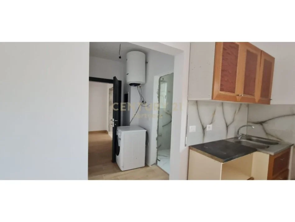 jepet me qera garsonier 1+1 Kati 2, 220 €