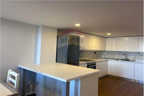 Shitet  Apartament 2+1 dublex  Selite, Tirane