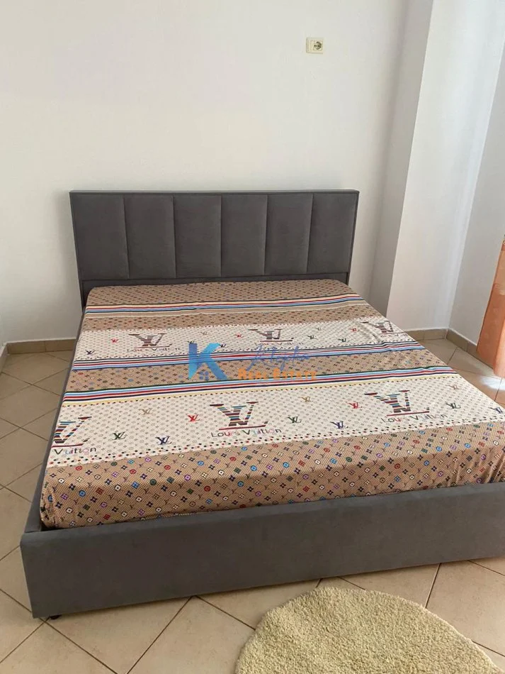 Tirane, jap me qera apartament 1+1+Ballkon Kati 1, 60 m² (Astir)