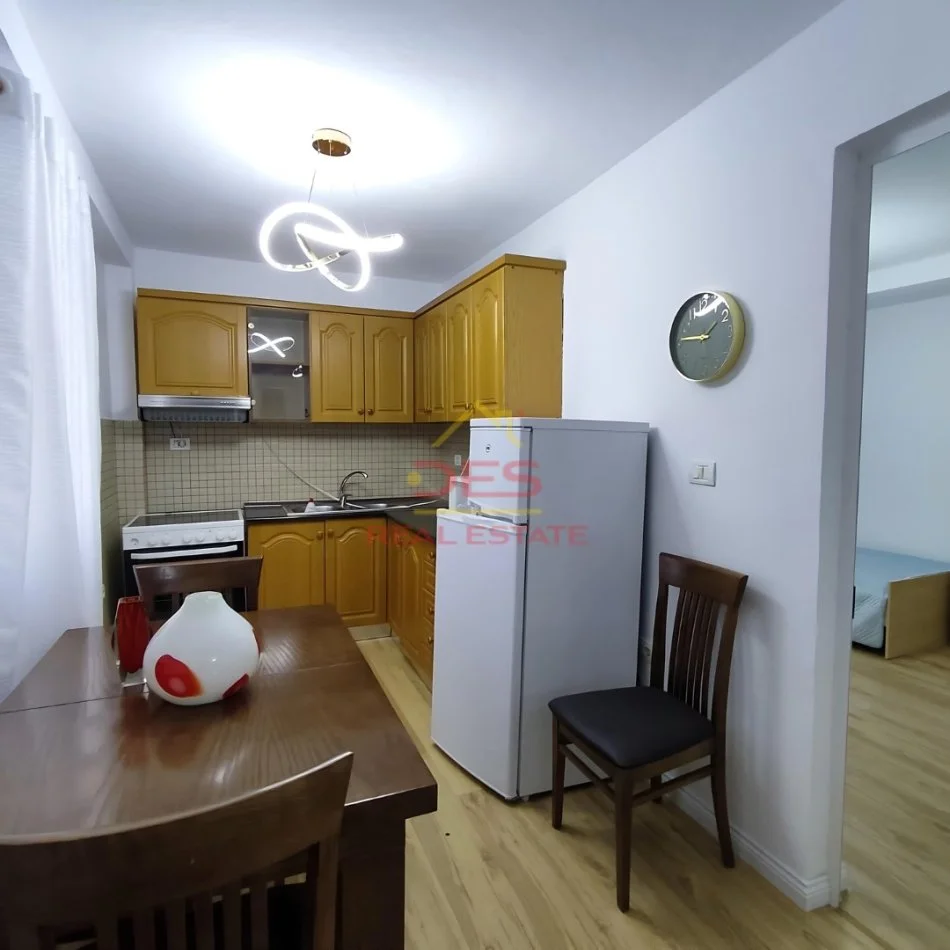 🏢JEPET ME QIRA APARTAMENT 2+1 , PRANE GJIMNAZIT “PETRO NINI LUARASI”, TIRANE