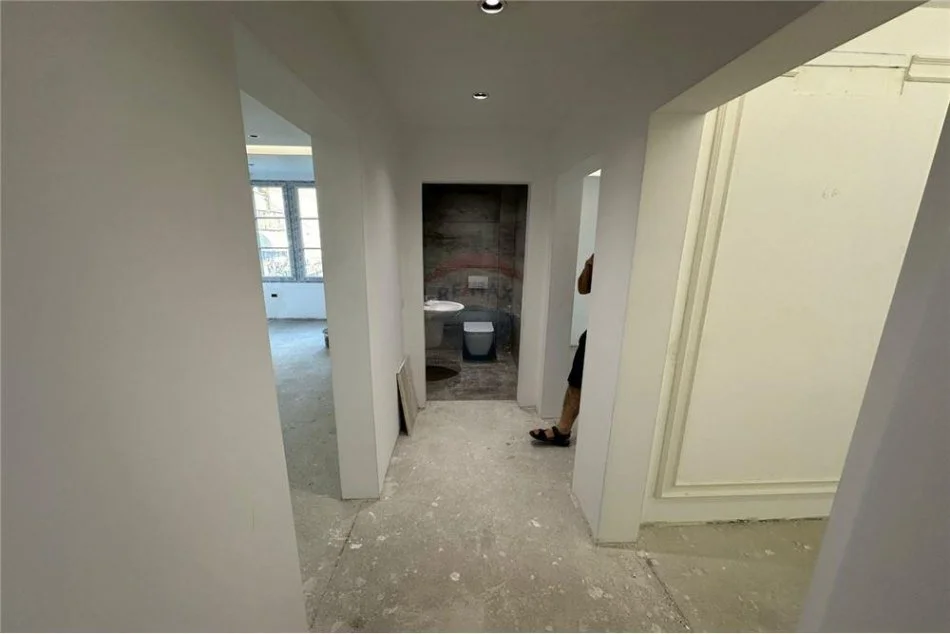 Tirane, shitet apartament 3+1 Kati 1, 139 m² 230.000 € (Rruga Petro Nini Luarasi - Shkolla Baletit)